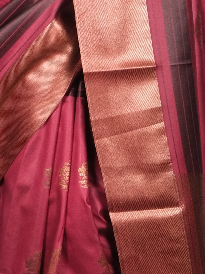 Wine Gold Woven Design Banarsee Party Wear Semi Silk Saree - Close Up Pose